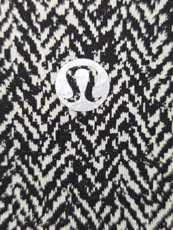 Lululemon Black White Patterned Leggings Size 6 High Rise Textured Yoga Athletic - Picture 3 of 5